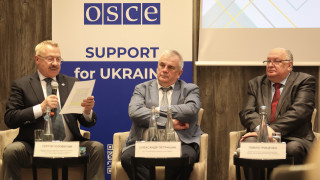 Презентовано «Мовний коментар до Конституції України та інших нормативних актів»