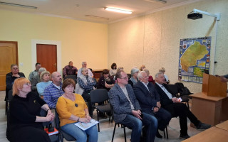 Науковці Львова обговорили екологічні наслідки релокації промисловості та розвитку енергетичних проєктів у Карпатському регіоні Науковці Львова обговорили екологічні наслідки релокації промисловості та розвитку енергетичних проєктів у Карпатському регіоні