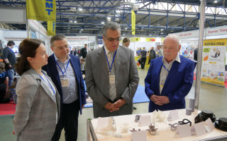 Наукові установи НАН України представили інноваційні розробки на міжнародних виставкових заходах у Києві Наукові установи НАН України представили інноваційні розробки на міжнародних виставкових заходах у Києві