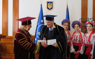 Президенту НАН України академіку НАН України Анатолію Загородньому присвоєно звання Почесного доктора Українського державного університету імені Михайла Драгоманова Президенту НАН України академіку НАН України Анатолію Загородньому присвоєно звання Почесного доктора Українського державного університету імені Михайла Драгоманова