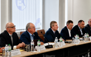Уроки Чорнобиля і виклики ядерної безпеки: у Києві відбувся круглий стіл за участі науковців НАН України Уроки Чорнобиля і виклики ядерної безпеки: у Києві відбувся круглий стіл за участі науковців НАН України